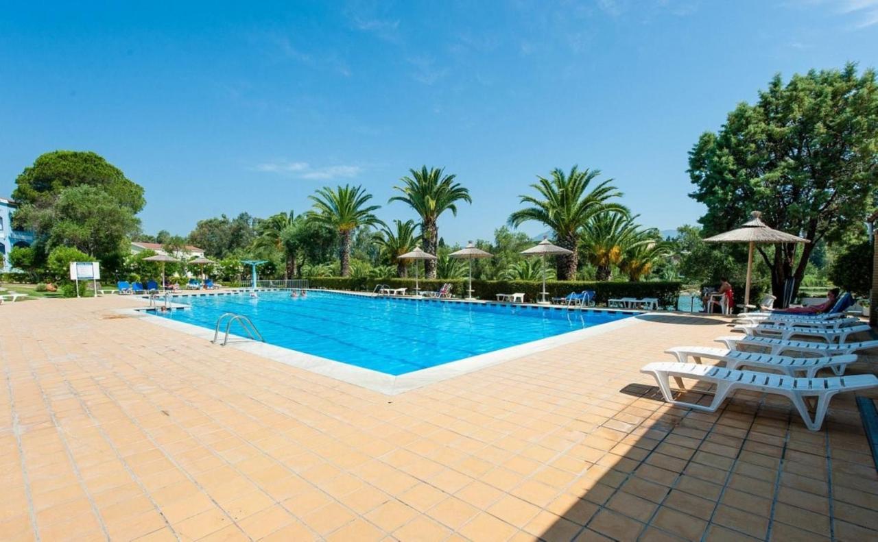 Govino Bay Luxury Beach Loft Apartment Danilia Exteriér fotografie