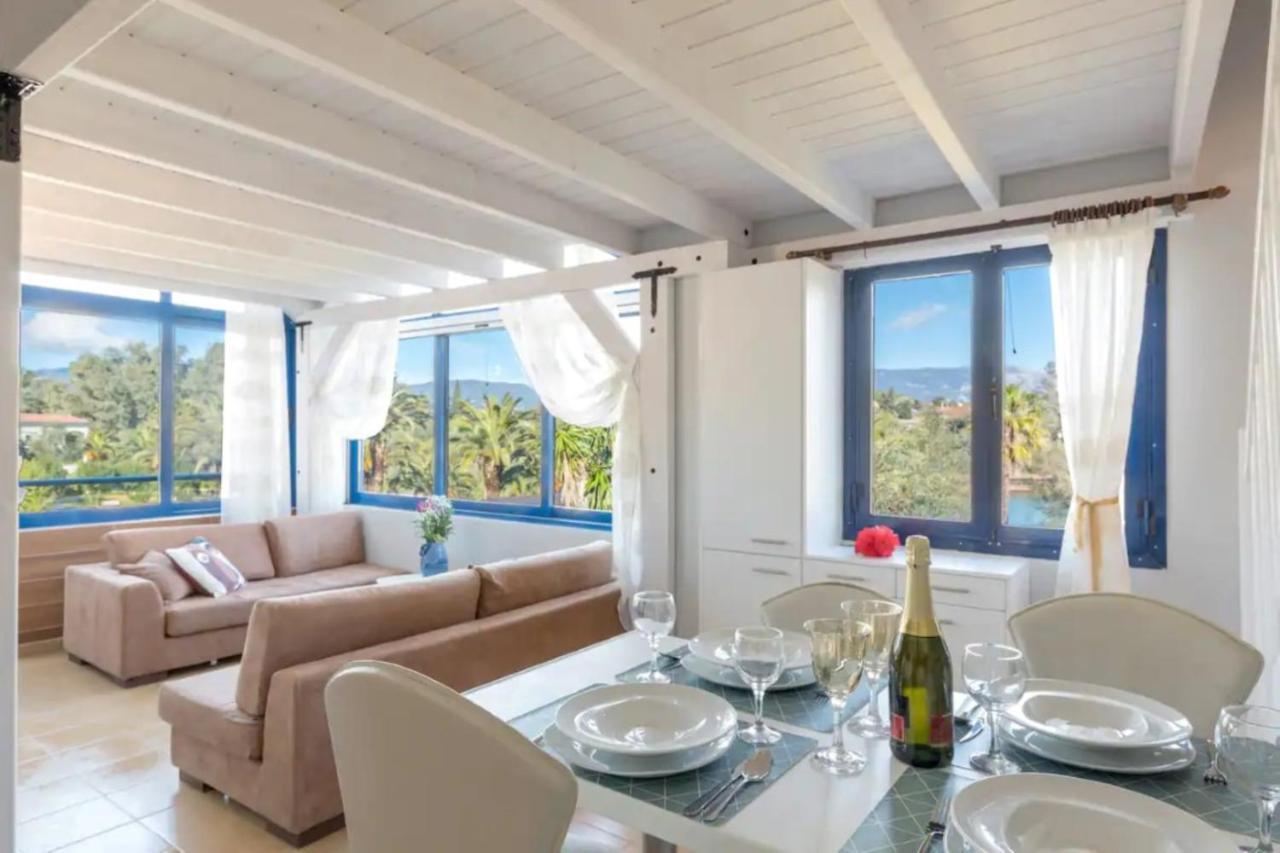Govino Bay Luxury Beach Loft Apartment Danilia Exteriér fotografie