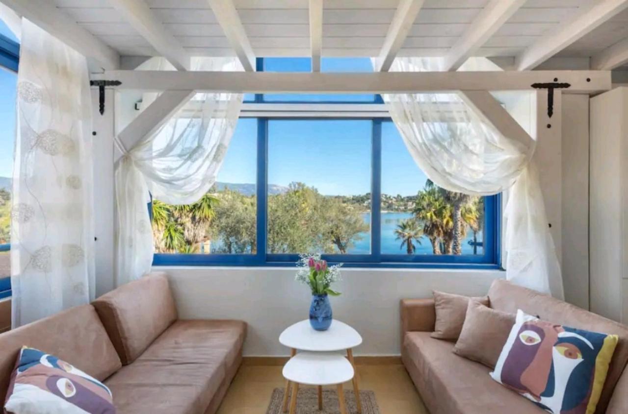Govino Bay Luxury Beach Loft Apartment Danilia Exteriér fotografie